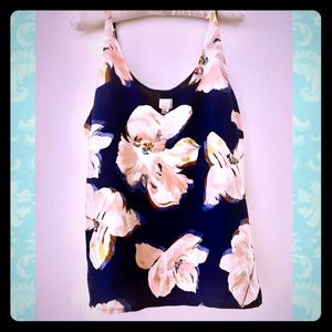 A New Day blue floral shell tank top